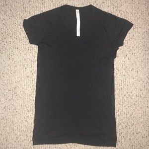 Lululemon Women’s Swiftly Short Sleeved Crew